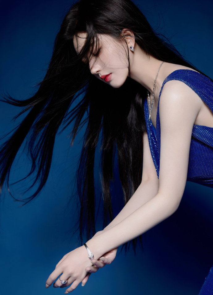 袜丝服中文3一区AG真人网页制