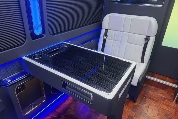 旗国悦价格红旗国悦豪华版价格AG真人登录入口2025款红(图2) 旗国悦价格红旗国悦豪华版价格AG真人登录入口2025款红(图2)